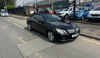 2011/11 Mercedes-Benz E250 CDI BlueEFFICIENCY SE 2dr Convertible AUTOMATIC DIESEL full