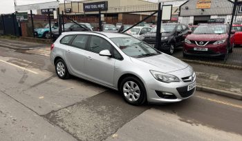 2015/65 Vauxhall Astra 1.6 CDTi 16V ecoFLEX Design 5dr Estate full